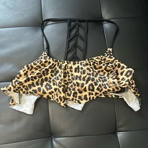 VS Pink Cheetah Swimsuit Top